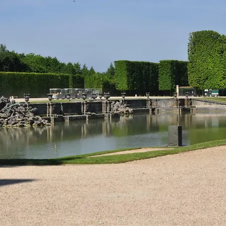 Le Petit Neptune Apartmán Versailles