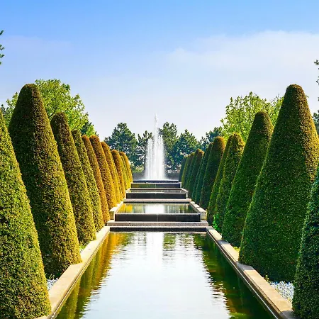 Le Petit Neptune Apartment Versailles